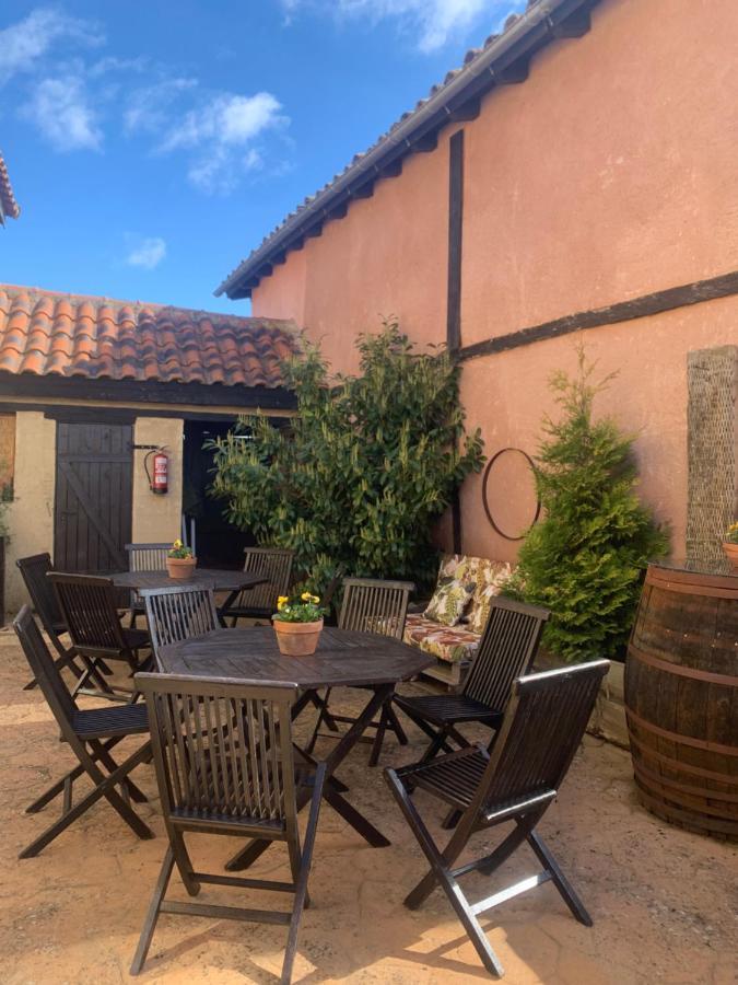Casa Rural Dos Reales San Cristobal de Boedo Экстерьер фото